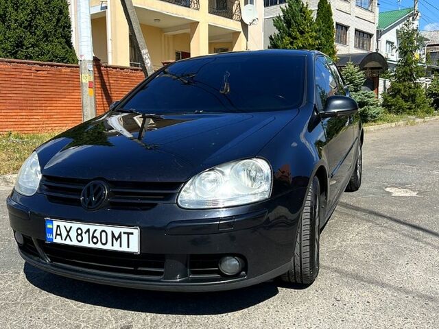 Чорний Фольксваген Гольф, об'ємом двигуна 2 л та пробігом 350 тис. км за 5750 $, фото 5 на Automoto.ua