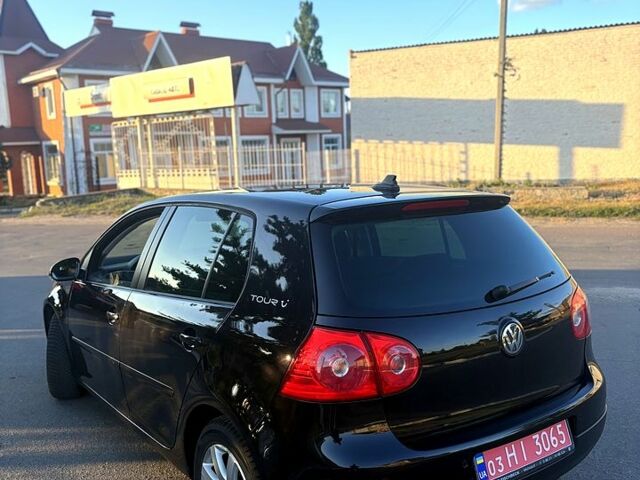 Черный Фольксваген Гольф, объемом двигателя 1.6 л и пробегом 205 тыс. км за 6100 $, фото 4 на Automoto.ua