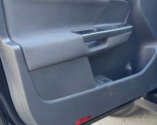 Черный Фольксваген Гольф, объемом двигателя 1.6 л и пробегом 260 тыс. км за 6100 $, фото 23 на Automoto.ua