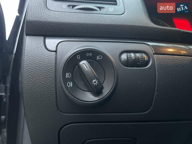 Чорний Фольксваген Гольф, об'ємом двигуна 1.4 л та пробігом 170 тис. км за 6250 $, фото 40 на Automoto.ua