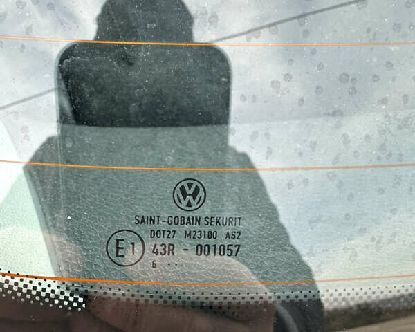 Черный Фольксваген Гольф, объемом двигателя 1.6 л и пробегом 227 тыс. км за 6299 $, фото 47 на Automoto.ua