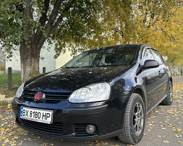 Черный Фольксваген Гольф, объемом двигателя 1.6 л и пробегом 244 тыс. км за 5799 $, фото 2 на Automoto.ua