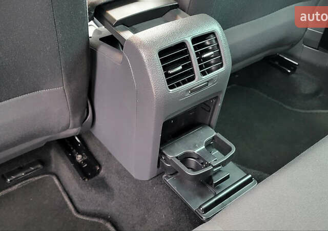 Черный Фольксваген Гольф, объемом двигателя 1.6 л и пробегом 237 тыс. км за 6500 $, фото 30 на Automoto.ua