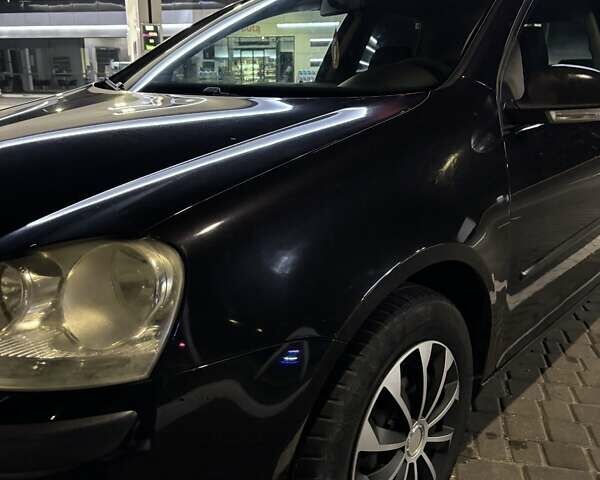 Черный Фольксваген Гольф, объемом двигателя 1.39 л и пробегом 193 тыс. км за 4700 $, фото 6 на Automoto.ua