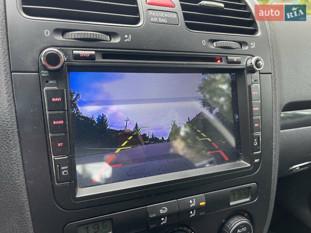 Черный Фольксваген Гольф, объемом двигателя 1.4 л и пробегом 217 тыс. км за 7750 $, фото 11 на Automoto.ua