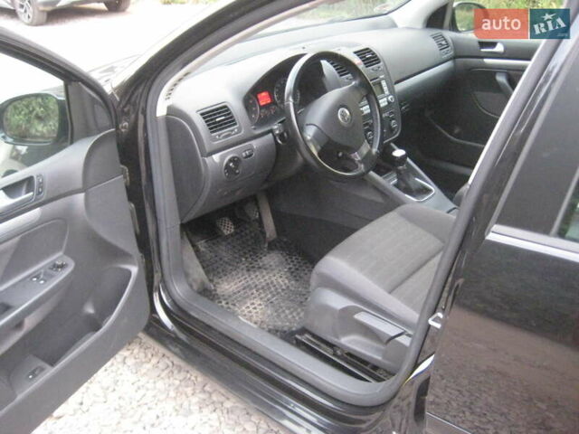 Черный Фольксваген Гольф, объемом двигателя 1.4 л и пробегом 174 тыс. км за 5999 $, фото 2 на Automoto.ua