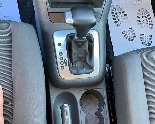 Черный Фольксваген Гольф, объемом двигателя 1.6 л и пробегом 141 тыс. км за 6600 $, фото 9 на Automoto.ua