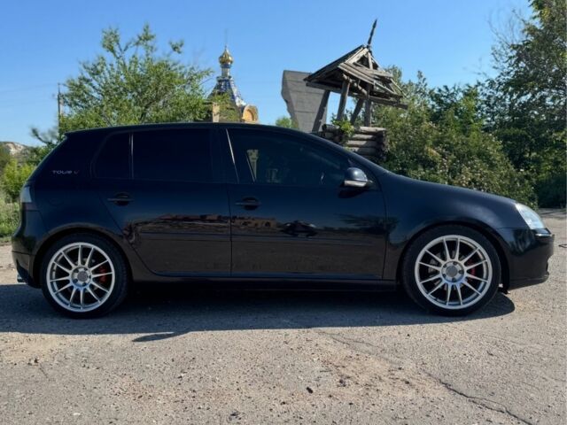 Черный Фольксваген Гольф, объемом двигателя 1.6 л и пробегом 191 тыс. км за 7900 $, фото 1 на Automoto.ua