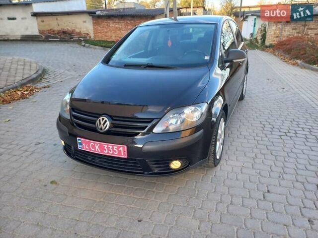 Черный Фольксваген Гольф, объемом двигателя 1.6 л и пробегом 200 тыс. км за 5650 $, фото 7 на Automoto.ua
