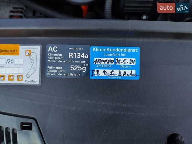 Чорний Фольксваген Гольф, об'ємом двигуна 1.6 л та пробігом 212 тис. км за 6750 $, фото 54 на Automoto.ua