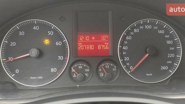 Черный Фольксваген Гольф, объемом двигателя 1.6 л и пробегом 207 тыс. км за 6200 $, фото 15 на Automoto.ua