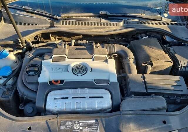 Черный Фольксваген Гольф, объемом двигателя 1.4 л и пробегом 227 тыс. км за 6600 $, фото 10 на Automoto.ua