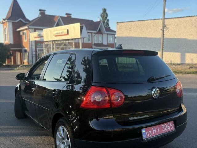 Черный Фольксваген Гольф, объемом двигателя 1.6 л и пробегом 205 тыс. км за 5850 $, фото 6 на Automoto.ua