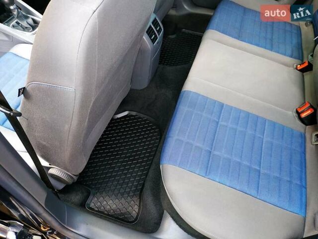 Черный Фольксваген Гольф, объемом двигателя 0 л и пробегом 206 тыс. км за 6400 $, фото 26 на Automoto.ua