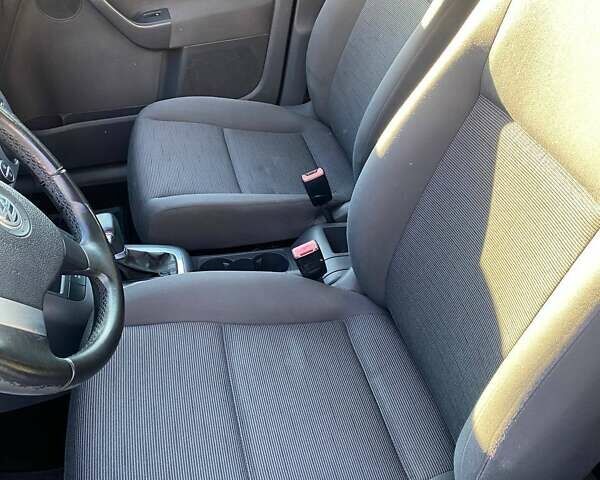 Черный Фольксваген Гольф, объемом двигателя 1.6 л и пробегом 141 тыс. км за 6600 $, фото 8 на Automoto.ua