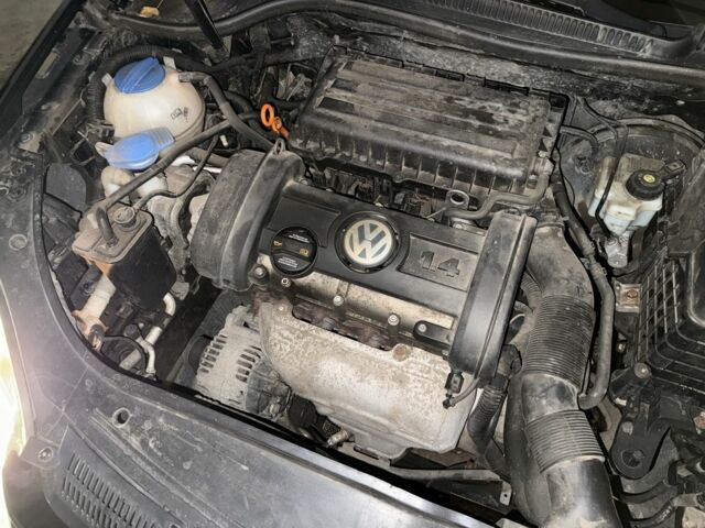 Фольксваген Гольф 2007 у Шостке на Automoto.ua Чорний Фольксваген Гольф, об'ємом двигуна 1.4 л та пробігом 220 тис. км за 5200 $, фото 18 на Automoto.ua