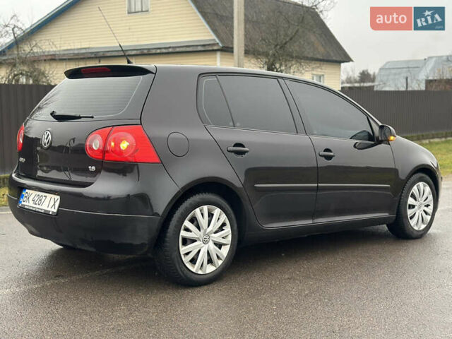 Чорний Фольксваген Гольф, об'ємом двигуна 1.6 л та пробігом 251 тис. км за 6299 $, фото 2 на Automoto.ua
