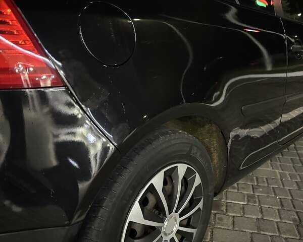 Черный Фольксваген Гольф, объемом двигателя 1.39 л и пробегом 193 тыс. км за 4700 $, фото 10 на Automoto.ua