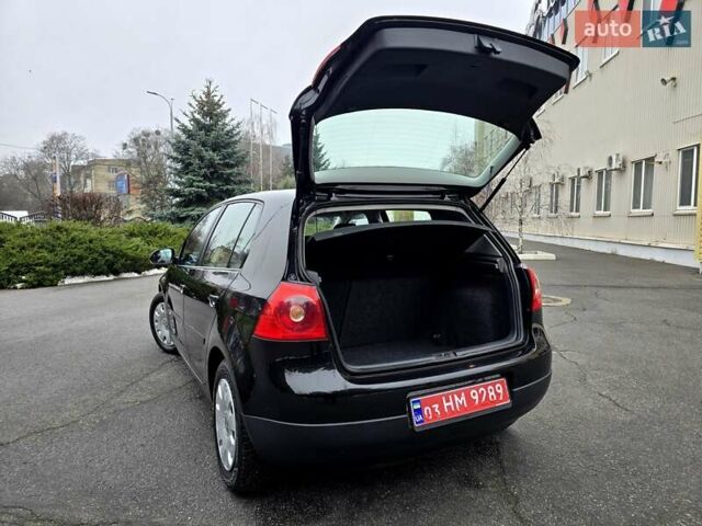 Чорний Фольксваген Гольф, об'ємом двигуна 1.6 л та пробігом 230 тис. км за 6450 $, фото 126 на Automoto.ua