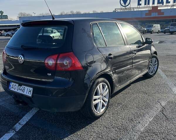 Черный Фольксваген Гольф, объемом двигателя 1.6 л и пробегом 195 тыс. км за 6000 $, фото 8 на Automoto.ua