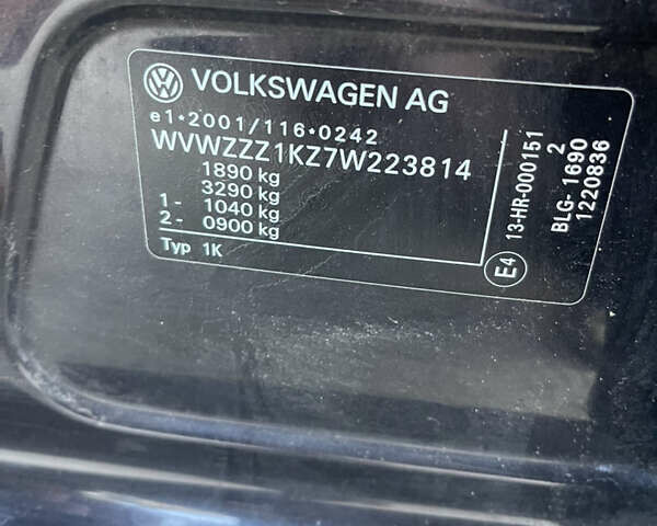 Черный Фольксваген Гольф, объемом двигателя 1.4 л и пробегом 217 тыс. км за 7750 $, фото 47 на Automoto.ua