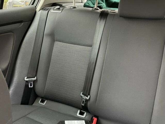 Черный Фольксваген Гольф, объемом двигателя 1.6 л и пробегом 230 тыс. км за 5200 $, фото 6 на Automoto.ua