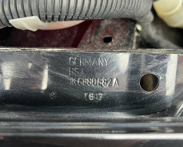 Черный Фольксваген Гольф, объемом двигателя 1.6 л и пробегом 245 тыс. км за 5700 $, фото 12 на Automoto.ua