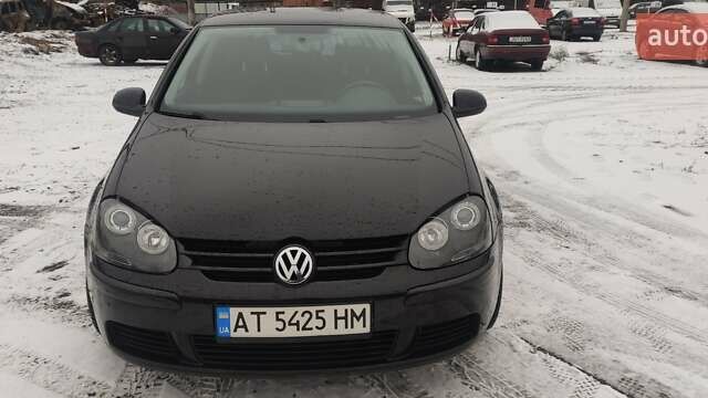 Черный Фольксваген Гольф, объемом двигателя 1.6 л и пробегом 207 тыс. км за 6200 $, фото 13 на Automoto.ua