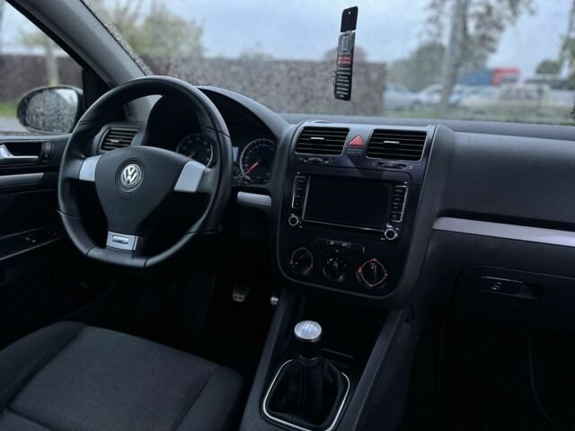 Чорний Фольксваген Гольф, об'ємом двигуна 1.6 л та пробігом 214 тис. км за 6000 $, фото 7 на Automoto.ua