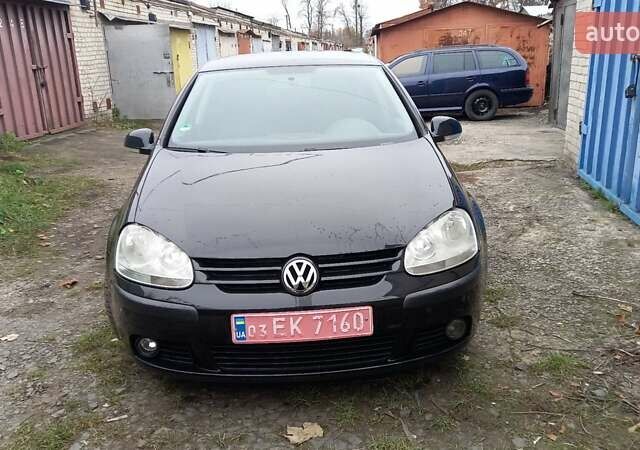Черный Фольксваген Гольф, объемом двигателя 1.6 л и пробегом 246 тыс. км за 5099 $, фото 1 на Automoto.ua