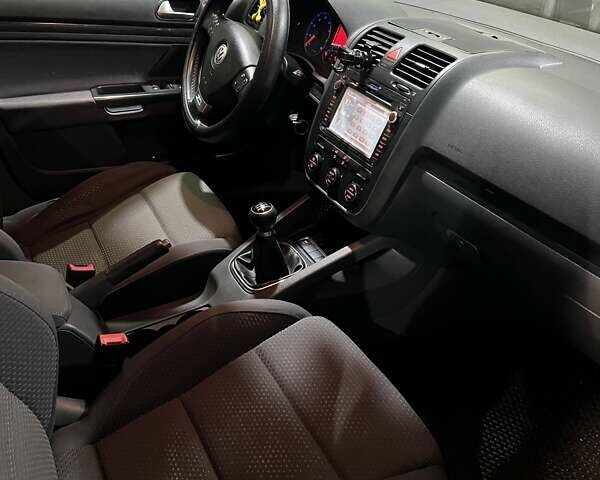 Чорний Фольксваген Гольф, об'ємом двигуна 1.4 л та пробігом 205 тис. км за 2900 $, фото 16 на Automoto.ua