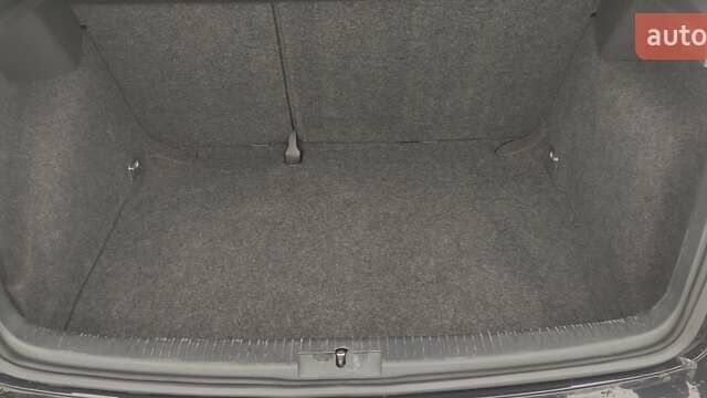 Черный Фольксваген Гольф, объемом двигателя 1.6 л и пробегом 207 тыс. км за 6200 $, фото 36 на Automoto.ua