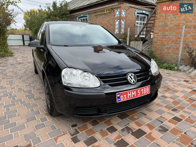 Черный Фольксваген Гольф, объемом двигателя 1.4 л и пробегом 246 тыс. км за 5600 $, фото 1 на Automoto.ua