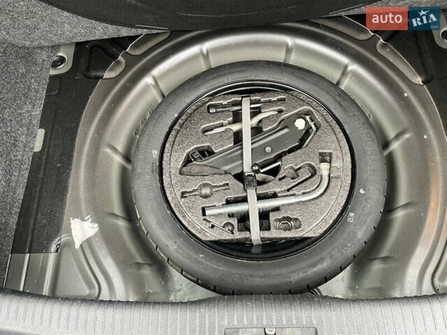 Чорний Фольксваген Гольф, об'ємом двигуна 1.6 л та пробігом 197 тис. км за 5850 $, фото 35 на Automoto.ua