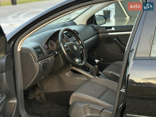 Чорний Фольксваген Гольф, об'ємом двигуна 1.6 л та пробігом 169 тис. км за 5999 $, фото 50 на Automoto.ua