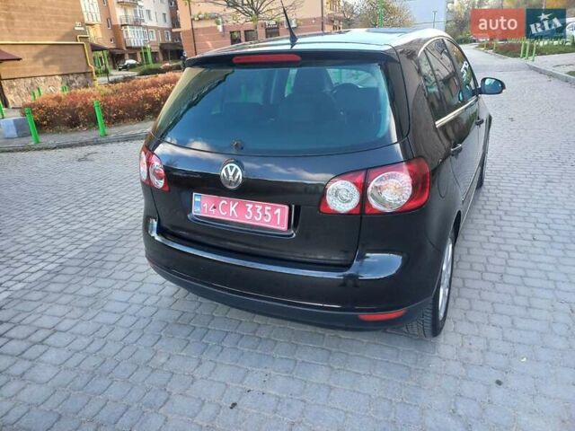 Черный Фольксваген Гольф, объемом двигателя 1.6 л и пробегом 200 тыс. км за 5650 $, фото 20 на Automoto.ua