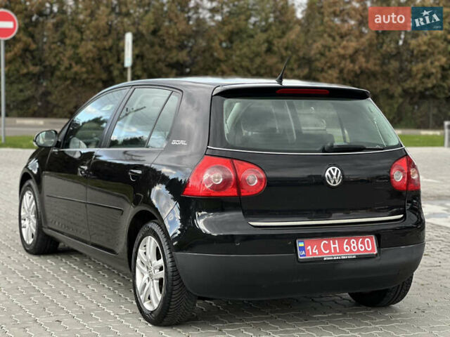 Черный Фольксваген Гольф, объемом двигателя 1.4 л и пробегом 191 тыс. км за 5550 $, фото 61 на Automoto.ua