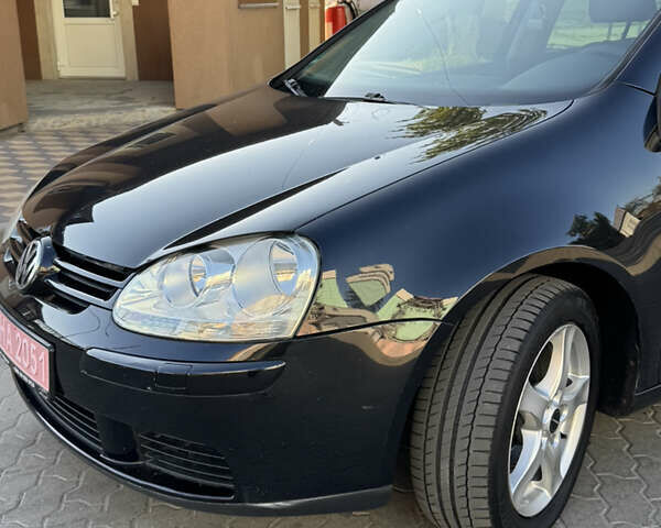 Черный Фольксваген Гольф, объемом двигателя 1.6 л и пробегом 260 тыс. км за 6100 $, фото 18 на Automoto.ua