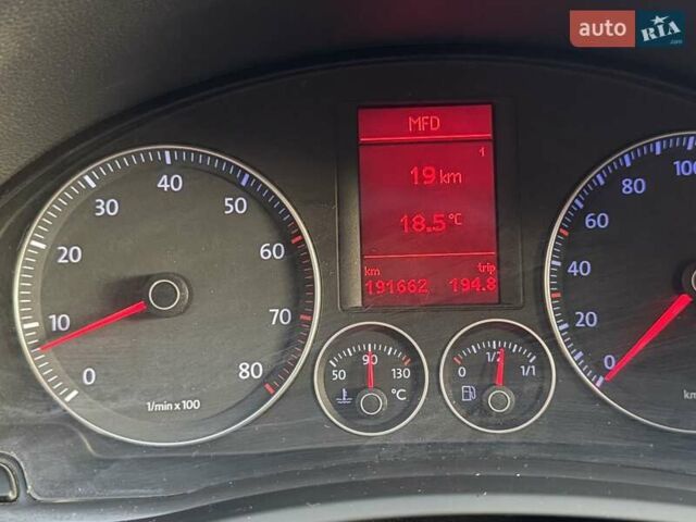 Черный Фольксваген Гольф, объемом двигателя 1.39 л и пробегом 191 тыс. км за 6700 $, фото 16 на Automoto.ua