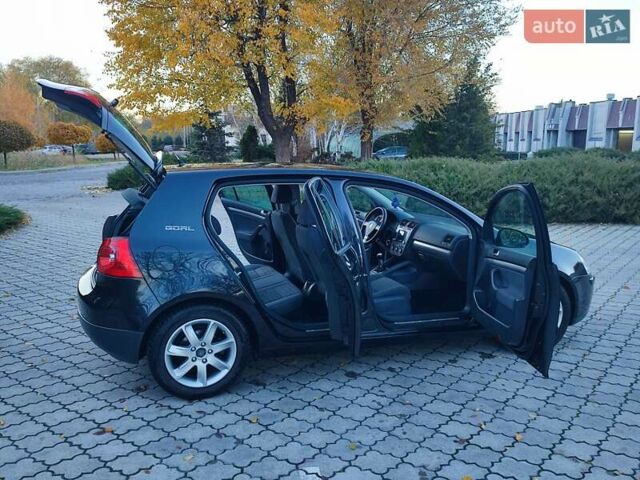 Чорний Фольксваген Гольф, об'ємом двигуна 1.6 л та пробігом 212 тис. км за 6750 $, фото 22 на Automoto.ua