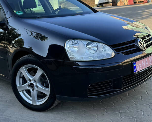 Черный Фольксваген Гольф, объемом двигателя 1.6 л и пробегом 260 тыс. км за 6100 $, фото 19 на Automoto.ua