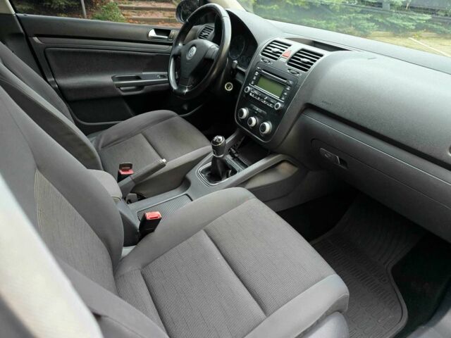 Чорний Фольксваген Гольф, об'ємом двигуна 1.9 л та пробігом 203 тис. км за 4800 $, фото 19 на Automoto.ua