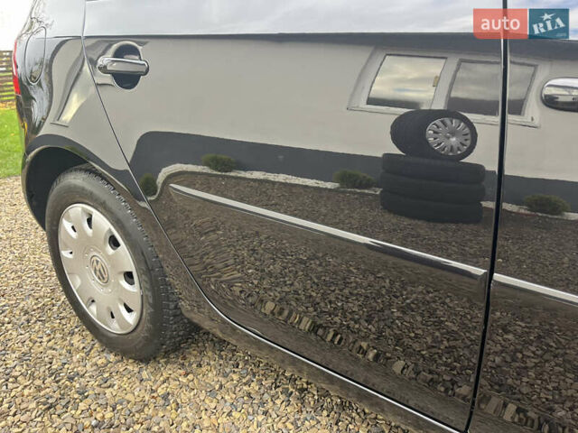 Черный Фольксваген Гольф, объемом двигателя 1.6 л и пробегом 253 тыс. км за 6250 $, фото 51 на Automoto.ua