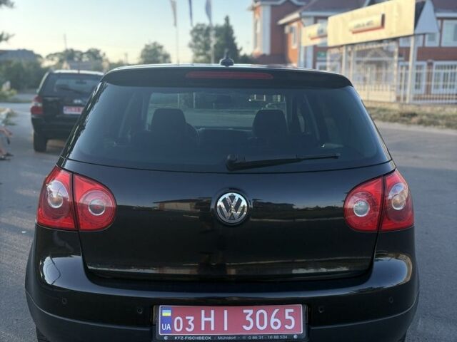 Черный Фольксваген Гольф, объемом двигателя 1.6 л и пробегом 205 тыс. км за 5850 $, фото 5 на Automoto.ua