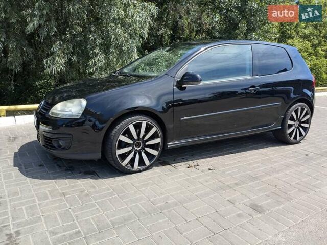 Черный Фольксваген Гольф, объемом двигателя 1.4 л и пробегом 230 тыс. км за 6500 $, фото 9 на Automoto.ua