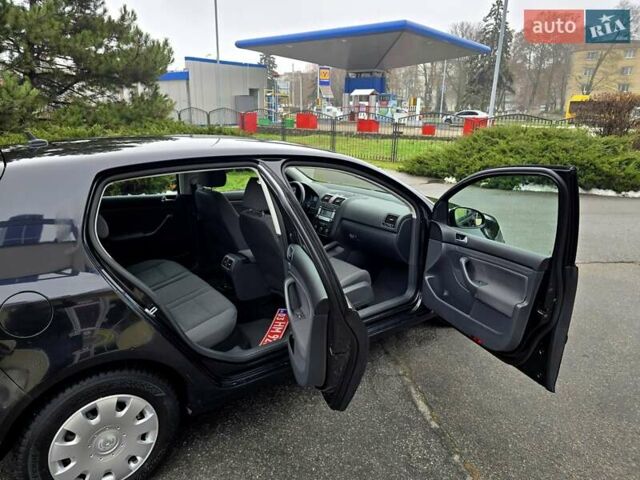 Чорний Фольксваген Гольф, об'ємом двигуна 1.6 л та пробігом 230 тис. км за 6450 $, фото 83 на Automoto.ua