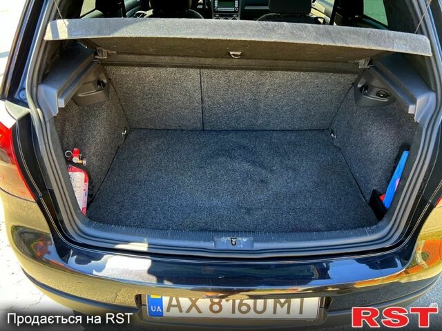 Чорний Фольксваген Гольф, об'ємом двигуна 2 л та пробігом 350 тис. км за 5750 $, фото 12 на Automoto.ua