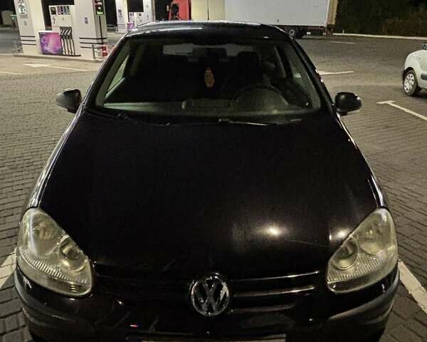 Черный Фольксваген Гольф, объемом двигателя 1.39 л и пробегом 193 тыс. км за 4700 $, фото 3 на Automoto.ua