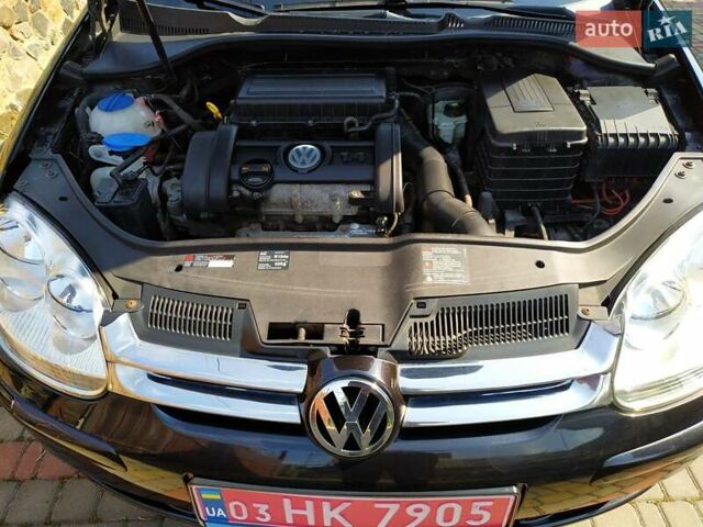 Черный Фольксваген Гольф, объемом двигателя 0 л и пробегом 206 тыс. км за 6400 $, фото 47 на Automoto.ua
