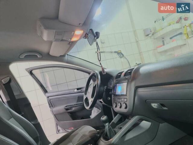 Чорний Фольксваген Гольф, об'ємом двигуна 1.6 л та пробігом 184 тис. км за 5500 $, фото 5 на Automoto.ua